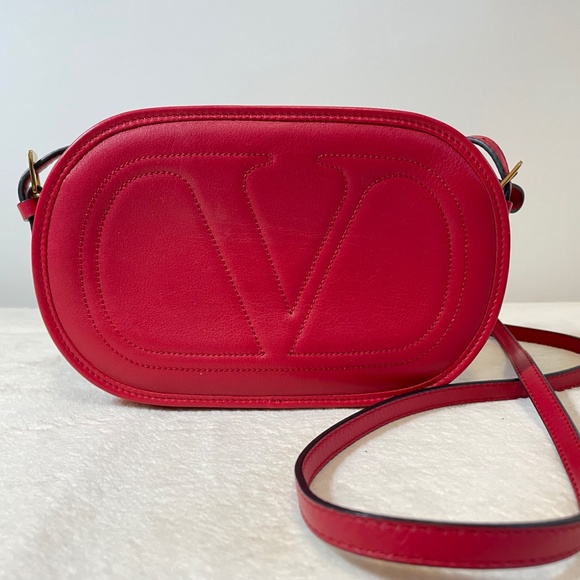Valentino GO red crossbody bag (Size: 13H X 20W X 5D cm) - Picture 8 of 8